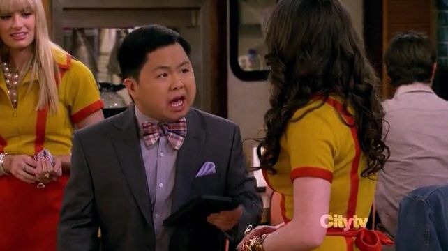 2 Broke Girls — s01e21 — And the Messy Purse Smackdown
