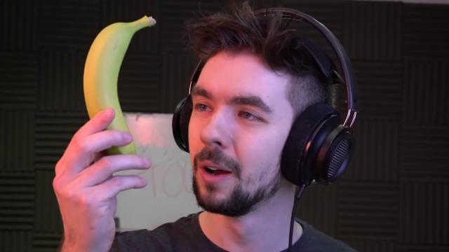 Jacksepticeye — s07e248 — Falling In Love With A Banana! | Apeeling Personality
