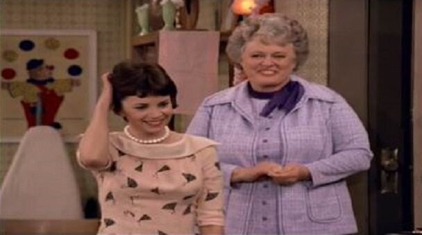 Laverne & Shirley — s01e15 — Mother Knows Worst