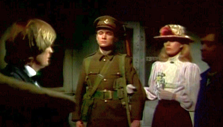 Sapphire and Steel — s02e06 — The Railway Station (6)