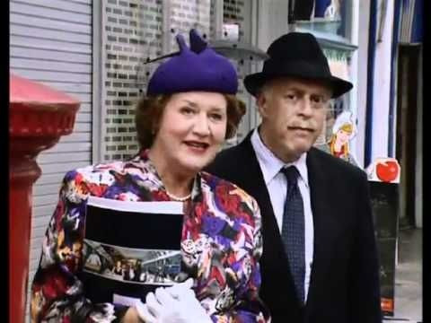 Keeping Up Appearances — s03e04 — How to Go on Holiday Without Really Trying