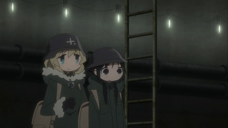 Girls' Last Tour — s01e07 — Labyrinth / Cooking