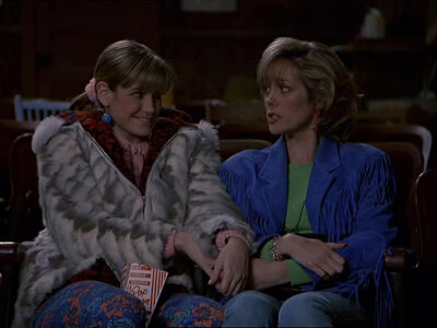 Northern Exposure — s03e18 — My Mother, My Sister