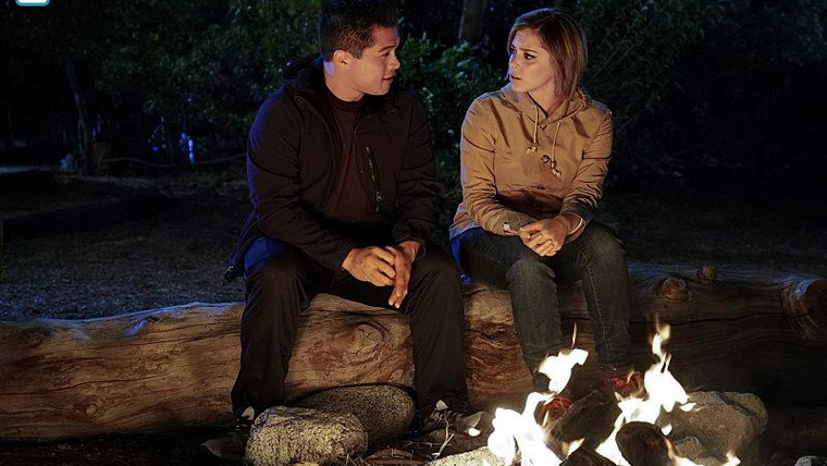 Crazy Ex-Girlfriend — s01e10 — I'm Back at Camp with Josh!