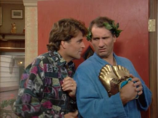 Married... with Children — s06e08 — God's Shoes