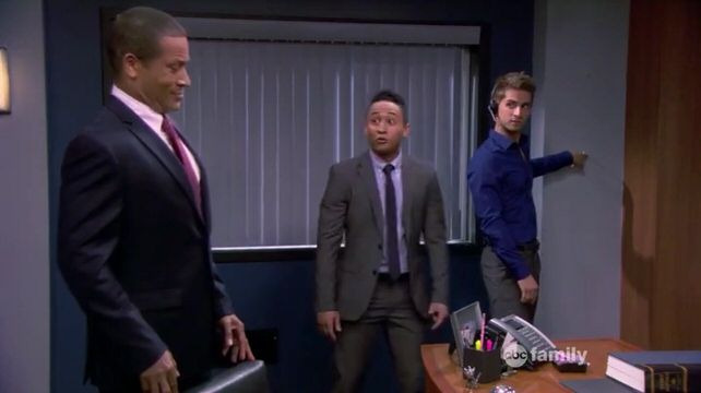 Baby Daddy — s03e08 — A Knight to Remember