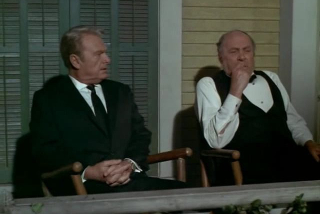 Зеленые просторы — s06e09 — Enterprising Eb