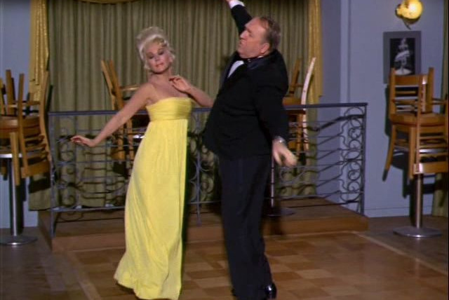 Green Acres — s02e20 — Never Take Your Wife to a Convention