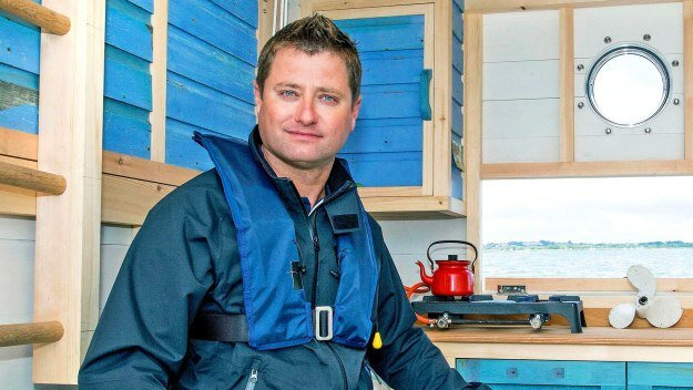 George Clarke's Amazing Spaces — s05 special-1 — Floating Homes