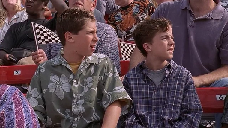 Malcolm in the Middle — s01e10 — Stock Car Races