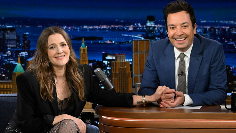 Ночное шоу с Джимми Фэллоном — s2024e78 — Drew Barrymore, Peso Pluma