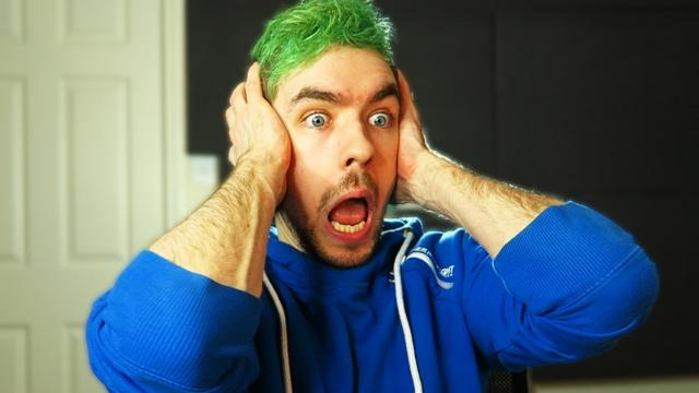 Jacksepticeye — s04e521 — THIS COMMENT IS OFFENSIVE | Reading Your Comments #72
