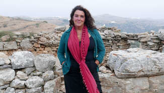 A Greek Odyssey with Bettany Hughes — s01e03 — Lover's Dance