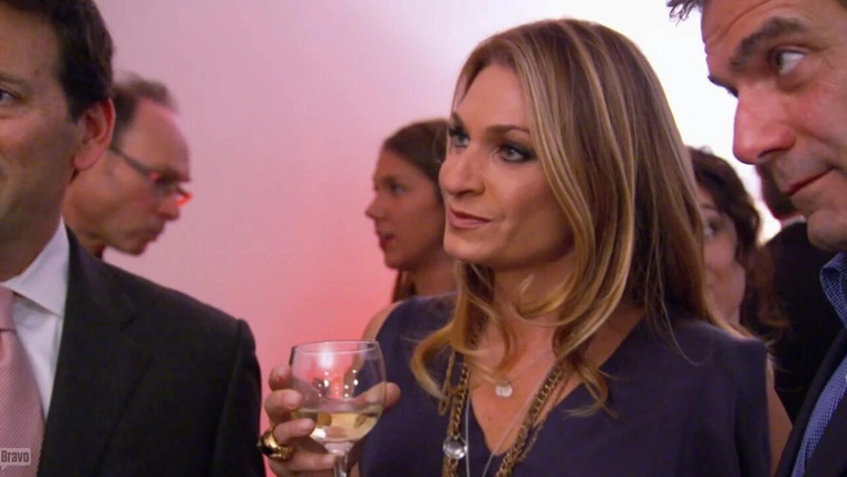 The Real Housewives of New York City — s05e04 — Diss-Invite
