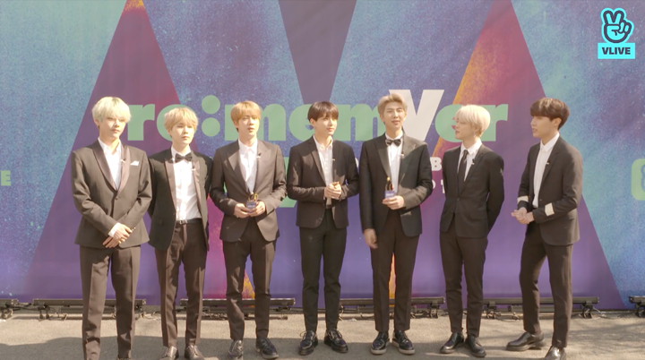 BTS on V App — s05e09 — BTS 시상식 파티 미리보는 브이로그 're: memV-log'