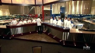 Hell's Kitchen — s05e07 — 10 Chefs Compete