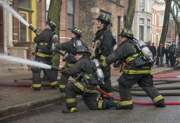 Пожарные Чикаго — s01e16 — Viral