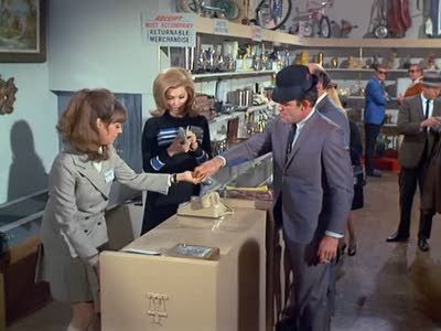 Get Smart — s04e16 — The Day They Raided the Knights