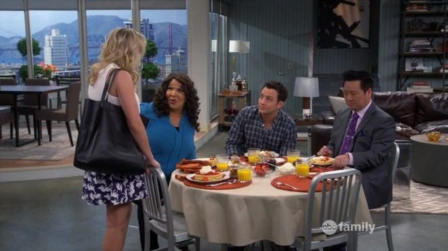 Young & Hungry — s02e02 — Young & Cookin'