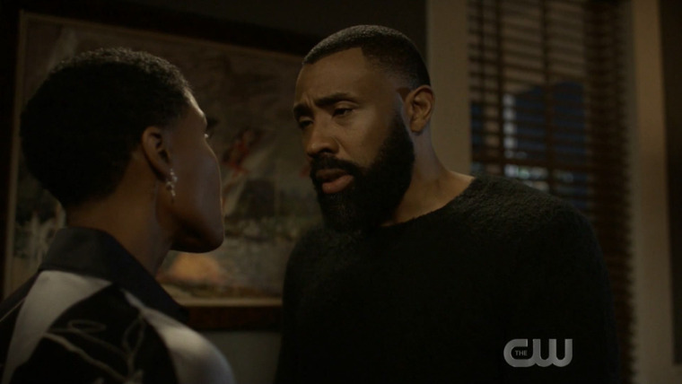 Black Lightning — s03e15 — The Book of War: Chapter Two: Freedom Ain't Free