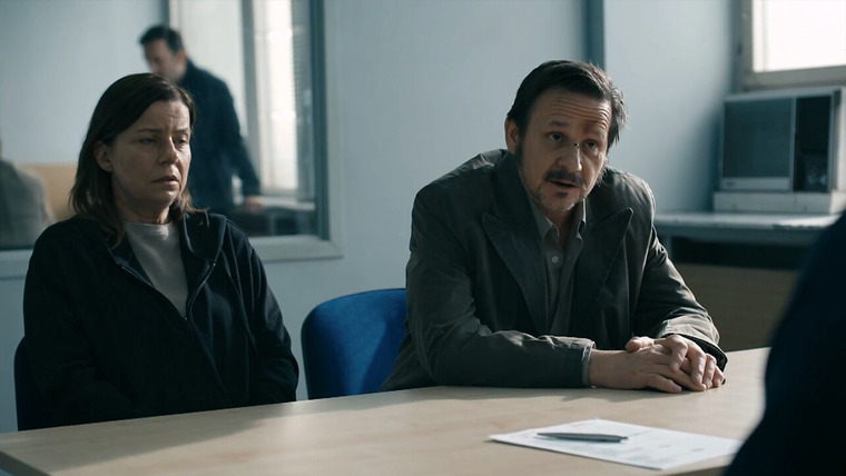 Заключённая — s02e01 — Odcinek 1