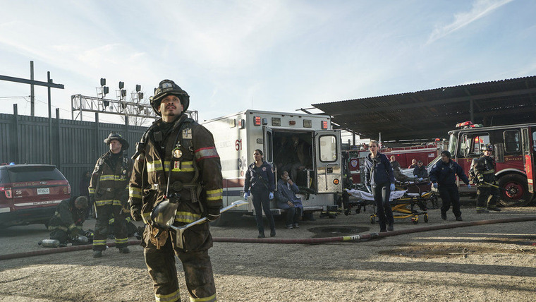 Chicago Fire — s05e22 — My Miracle