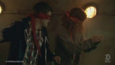 Трудоголики — s02e07 — Teenage Mutant Ninja Roommates