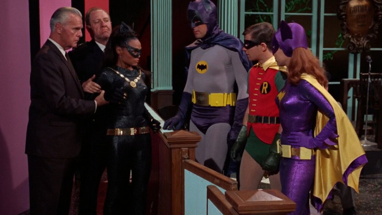 Бэтмен — s03e17 — The Joke's on Catwoman (2)