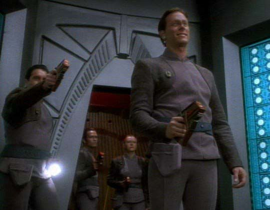 Star Trek: Deep Space Nine — s02e03 — The Siege