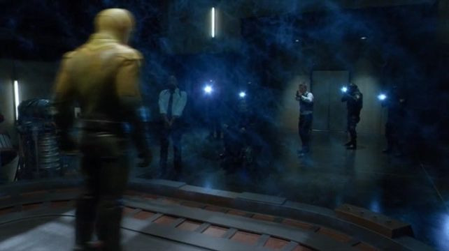 The Flash — s01e09 — The Man in the Yellow Suit