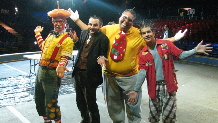 Король кондитеров — s04e01 — Circus, Celebrity Chef & Surprise!