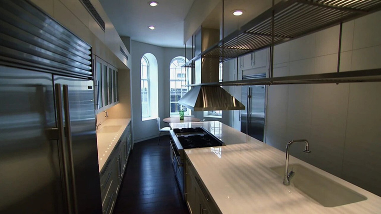 Selling New York — s01e07 — Extra Special Spaces