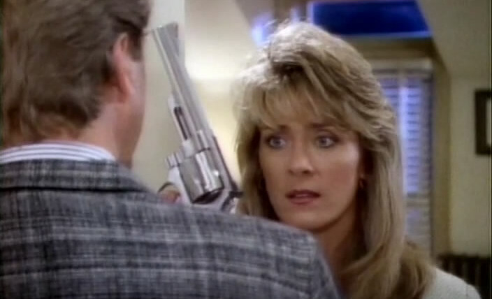 Кувалда — s02e01 — A Clockwork Hammer