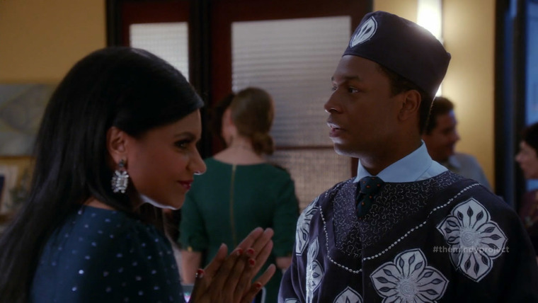 The Mindy Project — s02e11 — Christmas Party Sex Trap