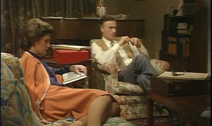 Yes Minister — s02e05 — The Devil You Know