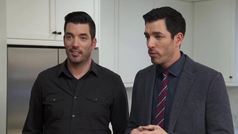 Property Brothers: Buying + Selling — s08e05 — More for Less