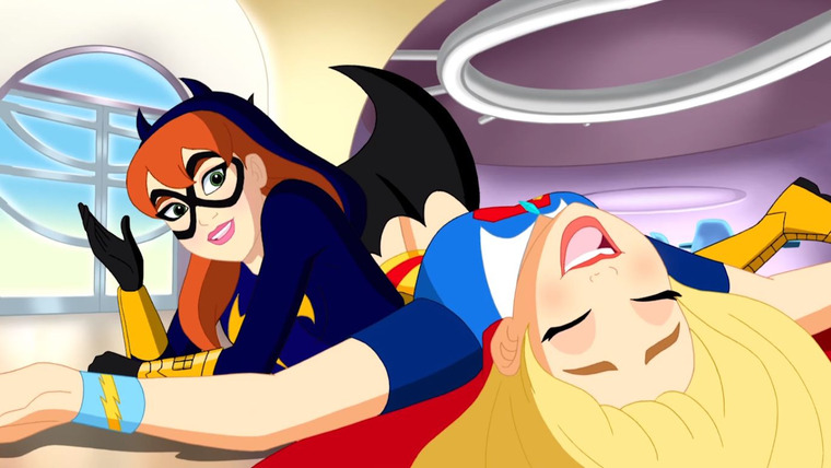 DC Девчонки-Супергерои — s02e03 — Batgirl vs. Supergirl