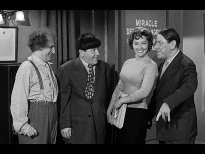 The Three Stooges — s23e04 — For Crimin' Out Loud