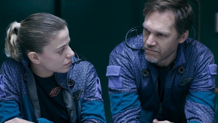 Кровавый снег — s01e06 — El crepúsculo de la fiera