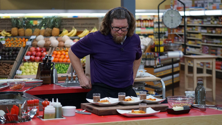 Guy's Grocery Games — s08e09 — Breakfast, Lunch and Dinner Cook-off