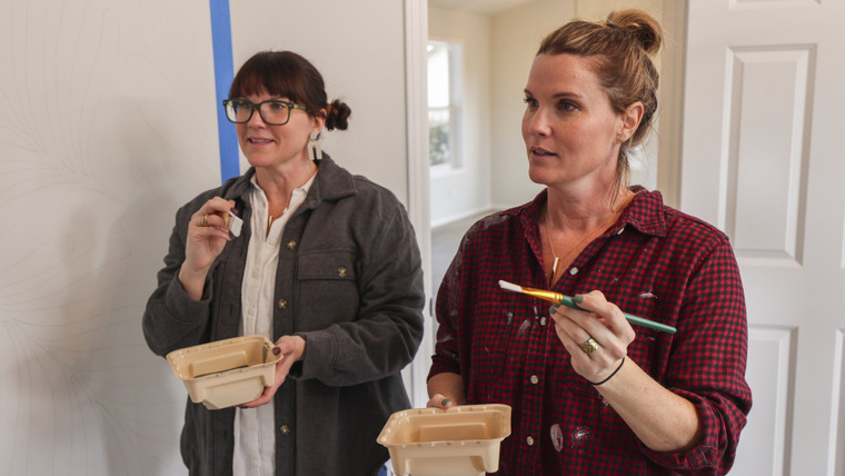 Unsellable Houses — s03e08 — Colorfully Crafted