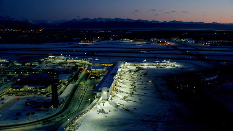 Ice Airport Alaska — s01e03 — Lights Out