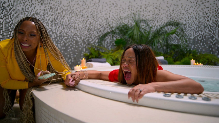 Как испортить всем праздники	 — s03e03 — Like a House on Fire