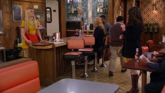 2 Broke Girls — s03e24 — And the First Degree