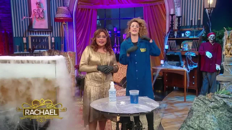 Rachael Ray — s14e39 — Today's Show Is Our Halloween Extravaganza