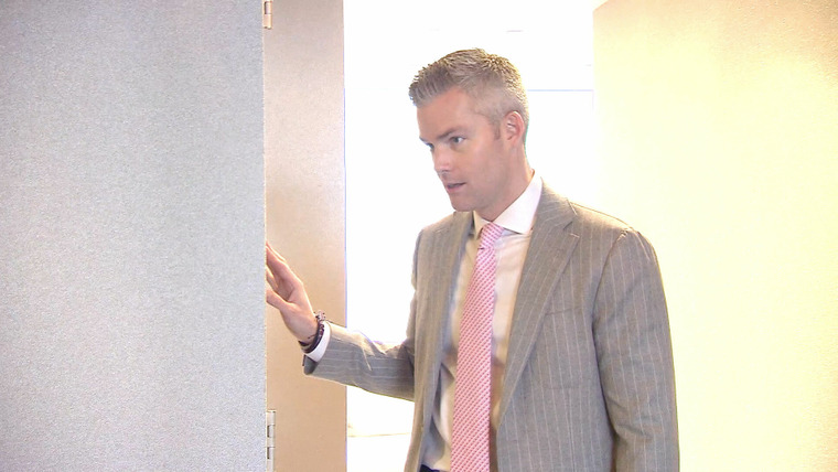 Million Dollar Listing: New York — s09e14 — Wined, Dined, Deal?