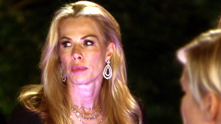 The Real Housewives of Beverly Hills — s06e16 — Hearing Is Believing