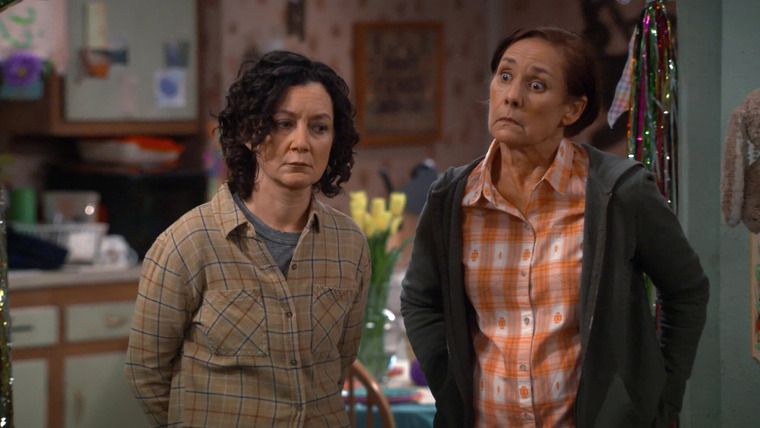 The Conners — s05e19 — Text Thread and the Marital Bed