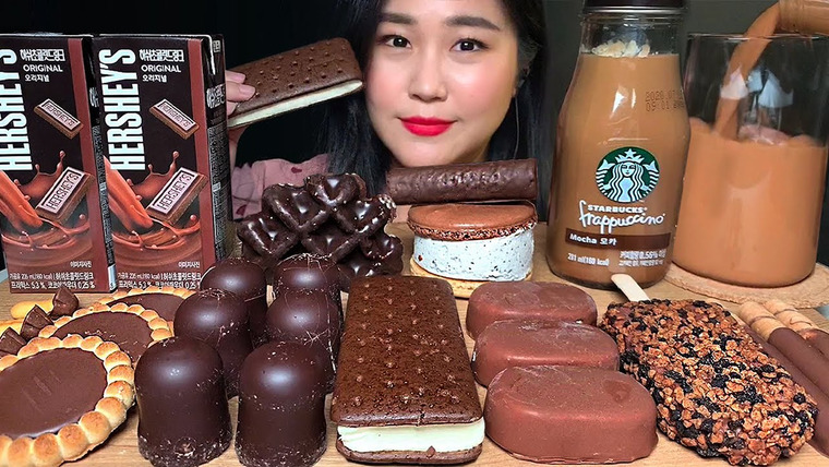 Yura ASMR 유라 — s02e16 — 초콜릿 디저트먹방 🍫🍪 ASMR CHOCOLATE DESSERT ICE CREAM COOKIES CHOCOLATE MARSHMALLOWS EATING SOUND MUKBANG