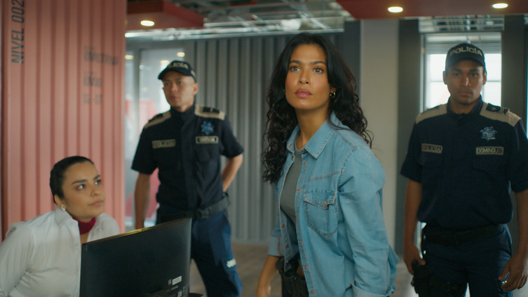Escupiré sobre sus tumbas — s01e34 — Victoria no cree en la confesión de la familia Obregón
